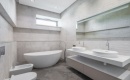 Nowoczesne i eleganckie - Zestaw mebli łazienkowych z designerską umywalką, który doda uroku Twojej przestrzeni